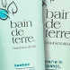 Bain de Terre Styling é indicada para todos os tipos de cabelo, mesmo com coloração ou químicas. Modela os fios enquanto evita o ressecamento, frizz e oxidação da cor. Conquiste um look incrível com fórmulas naturais.