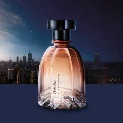 Perfeito para as mulheres românticas, sua fragrância combina a intensidade e o brilho da flor do amor, Ylang Ylang, com a sofisticação da família olfativa Floral Chypre em um resultado olfativo marcante e de longa duração.