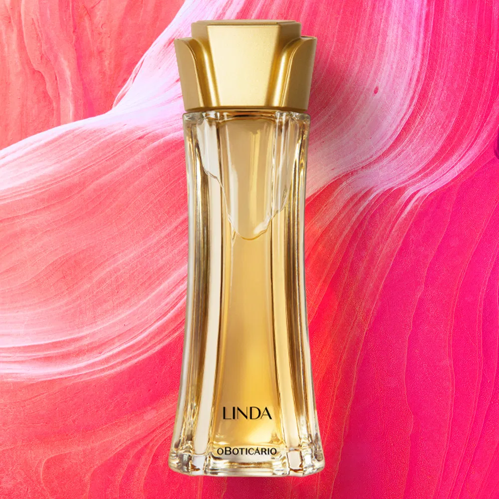 A madeira e seus aromas inesquecíveis são a inspiração para esta fragrância alegre e intensa como as mulheres!