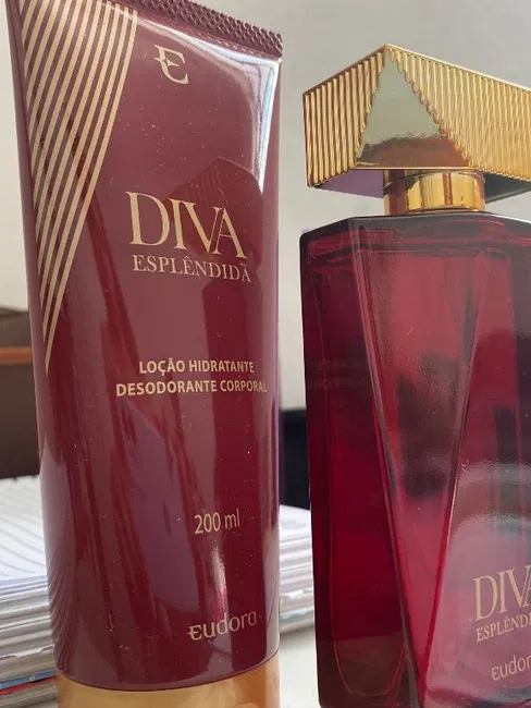 Combo Diva Esplêndida: Desodorante Colônia 100ml + Loção Corporal