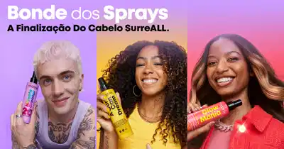 O banner apresenta três modelos segurando produtos da marca Matrix.