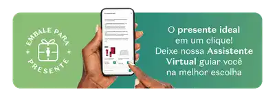 Retângulo verde com cantos arredondados e uma mão segurando um smartphone com texto falando sobrea assistente virtual do site/aplicativo.