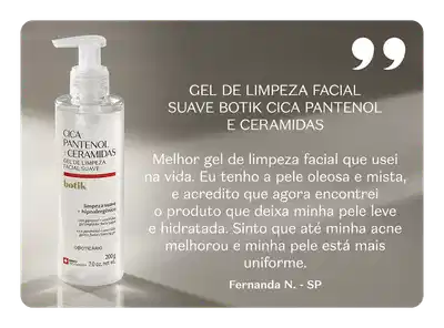 Embalagem branca com bomba dosadora e rótulo em tons de laranja e preto de gel de limpeza facial suave Botik Cica Pantenol e Ceramidas em fundo cinza com sombreado.