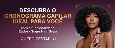 Uma mulher com cabelos cacheados e escuros. O texto convida o usuário a descobrir o cronograma capilar ideal.