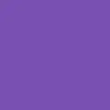A imagem mostra uma embalagem de balm labial, cilíndrica, toda roxa, com a tampa ao lado, também toda roxa com a logo da marca MAC, escrito em preto. Tem um pouco do balm, também roxo, à mostra.