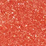 Maquiagem em formato cilíndrico com a cabeça da personagem Hello Kitty como tampa. A parte superior é vermelha com detalhes em relevo que representam os olhos, orelhas e laço da Hello Kitty. É possível ver a cor do produto pelo corpo transparente.