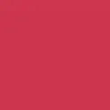 Batom em formato de bastão com embalagem plástica branca. A parte superior do batom é na cor vermelho vibrante. A embalagem apresenta o logotipo "Vizzela" em letras pretas e detalhes decorativos em rosa e verde menta.