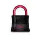 Imagem de um vidro preto em formato de cadeado com arco rosa metalizado, contendo 50ml de Eau de Parfum Her Code Clímax.