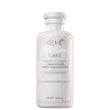 Frasco branco da linha Care da Keune, contendo Condicionador Keratin Smooth. Rótulo com o nome da marca e do produto em letras pretas e cinzas. Embalagem com design simples e elegante.