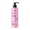 O produto apresentado é um hidratante corporal da marca Labotrat, na cor rosa. O frasco possui um design moderno com um rótulo que destaca o nome do produto "Cereja" e menciona que se trata de uma "Hidratação prebiótica".