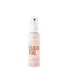 Produto de reparação capilar em spray da marca Braé. Rótulo branco com o nome "Essential" em letras marrons grandes e "Hair Repair Spray" abaixo em letras menores. Tamanho de 60ml. Tampa branca com orifício para borrifar. Design minimalista e clean.