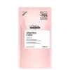 A imagem mostra o Refil Shampoo Vitamino Color, de L’Oréal Professionnel, em embalagem de 240ml. O frasco rosa com detalhes em preto e branco destaca a sofisticação da linha.