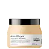 Tratamento condicionador profissional Absolut Repair da L'Oréal Professionnel, em embalagem de 500g, com fórmula à base de proteína e ômega-9 para reparação instantânea de cabelos secos e danificados.