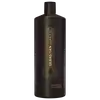 Frasco de shampoo leve da marca Sebastian Professional, em embalagem preta com detalhes dourados, exibindo o nome da linha "Sebastian Dark Oil" em destaque.