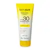 Bisnaga amarela e branca com tampa amarela e letras pretas contendo 200g de protetor solar corporal FPS 30 da marca Boti.Sun.