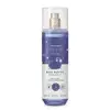 Frasco cilíndrico transparente com líquido azul claro, pulverizador prateado, tampa transparente e rótulo azul escuro e branco com ovelhinha ilustrada contendo 200ml de body splash da marca Cuide-se Bem Boa Noite.