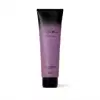 Tubo preto e roxo com o texto "EUDORA Velvet Soul" em destaque. Embalagem de item de corpo e banho com design elegante e minimalista, contendo 150 ml de loção hidratante desodorante corporal.