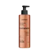 O produto apresentado é um sabonete líquido da marca Labotrat, com a fragrância de melancia. A embalagem é um frasco plástico com um dispensador na parte superior, com a cor predominante sendo um tom de laranja.