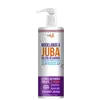 Embalagem plástica branca com bomba dosadora. Rótulo em tons de roxo, laranja e azul. "Geleia Seladora Definição e Muito Brilho Sem Ressecar". Cachos definidos por até 72 horas, linhança dourada e extrato de avelã.