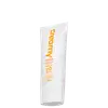 Tubo branco de protetor solar Creamy com logotipo laranja e informações sobre fator de proteção 60. Embalagem de 50ml com design simples e minimalista.
