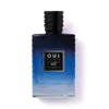 A imagem mostra um frasco azul escuro de eau de parfum da marca O.U.i. O frasco tem um formato retangular com detalhes em alto relevo, dando-lhe uma aparência sofisticada. Na parte frontal, há um rótulo preto com o nome da marca e do Eau de Parfum.