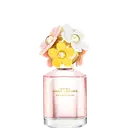 Frasco de perfume Daisy Marc Jacobs Eau So Fresh, com tampa decorada com flores coloridas em tons de rosa, amarelo e branco, em fundo branco.