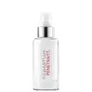 É um produto de tratamento capilar da marca Sebastian Professional. A embalagem é um frasco transparente. O frasco tem uma forma cilíndrica e contém um líquido incolor. Na parte frontal do frasco, há um o texto "Sebastian Penetraitt"