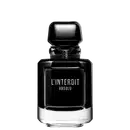 A imagem mostra o frasco do perfume L'Interdit Absolu. É um frasco de vidro preto reluzente, como uma joia, quadrado angulado com detalhes em prata na parte inferior e superior. A tampa do frasco é preta e retangular angulada.