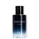 A imagem mostra um frasco do perfume Sauvage Eau Forte. O frasco tem um design elegante e moderno, com uma silhueta cilíndrica e linhas retas. O corpo do frasco é feito de vidro escuro que se degrada do preto para um azul profundo na parte inferior.