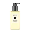 Frasco do Sabonete Líquido Body & Hand Wash Jo Malone London, na fragrância Lime Basil & Mandarin, com embalagem transparente e rótulo com o nome da marca.