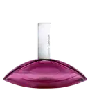Frasco de perfume Calvin Klein de formato oval, com tampa branca e corpo em tom de rosa vibrante: Euphoria Calvin Klein Eau de Parfum 100ml