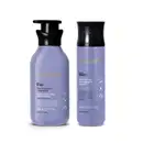 Dois frascos da marca Nativa SPA Lilac na cor lilás com tampa preta, sendo um com bomba dosadora de loção corporal e o outro com tampa spray de body splash.