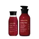 Dois frascos na cor vermelho escuro, letras brancas e douradas e tampa preta da marca Nativa SPA Cereja Rouge: o primeiro contém 250ml de sabonete líquido corporal e o segundo, com tampa dosadora, contém 400ml de loção aveludada corporal.
