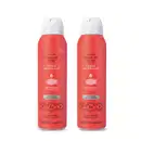 Dois frascos de desodorante aerossol vermelhos com tampas brancas da marca Cuide-se bem Clinical Ultra Protect , com rótulo informando sobre proteção por 96 horas.