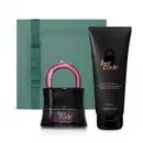 Imagem de um vidro preto em formato de cadeado de Eau de Parfum Her Code Touch, uma bisnaga preta de loção hidratante corporal da mesma marca e uma caixa de presente verde escura com detalhe dourado.
