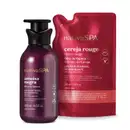 Imagem de duas embalagens de loção hidratante corporal Nativa SPA, sendo um frasco roxo com tampa preta da linha Ameixa Negra e um sachê vermelho da linha Cereja Rouge.