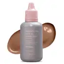 Frasco branco com fundo escuro e letras bege contendo 24g de base líquida e corretivo Reboco HD na cor 60 da marca Intense. Atrás da embalagem, uma pequena porção do produto, na cor marrom, mostrando a real tonalidade do produto.