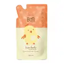 Refil de loção hidratante corporal da marca Boti Baby em forma de sachê nas cores laranja e amarelo claro com ilustração de passarinho amarelo com detalhes laranjas.