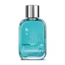 Frasco retangular transparente com líquido azul, tampa prateada e letras pretas e em relevo contendo 100ml de desodorante colônia Celebre Agora Masculino.