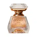 Frasco de Eau De Parfum da marca Elysée em formato geométrico com líquido na cor âmbar e tampa em forma de cristal lapidado, em tons de dourado e com rótulo em relevo com o nome da marca.
