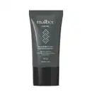 Frasco cinza escuro com tampa preta e letras na cor cinza claro e branco contendo 40ml de multiprotetor antioleosidade FPS30 Malbec Facial.