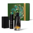 Imagem do Kit Presente Natal Malbec Gold que traz um frasco preto fosco de desodorante colônia, um frasco preto cilíndrico com letras douradas de body spray, uma carteira preta e uma caixa presenteável verde com estampa natalina.