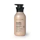 Frasco de creme perfumado desodorante da marca Nativa SPA, na cor rosa claro, com rótulo em letras pretas exibindo o nome "Baunilha Exclusive" e tampa dosadora tipo pump na cor preta.