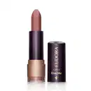 Batom da marca Eudora na cor nude rosada, com embalagem preta e dourada, com texto "Eudora Make Kiss Me" impresso.