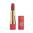 Embalagem de um batom aberto, com corpo dourado e tampa e base rosa, escrito "Eudora Niina Secrets". A cor do batom é vermelha e tem um relevo exclusivo em padrão floral na bala. Produto de beleza com design elegante e sofisticado.
