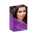 Caixa de tinta para cabelo Essenziale Alphaline, tonalizante em creme. A embalagem é uma caixa retangular de cor roxa escura com detalhes em branco. Há uma imagem de uma modelo com cabelo loiro escuro.