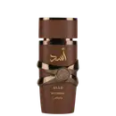 Frasco de perfume marrom da marca Lattafa Perfumes, com rótulo dourado exibindo o nome "ASAD BOURBON" e o logotipo da marca. O frasco possui um design elegante e sofisticado, com detalhes em dourado.