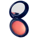 Blush em pó com embalagem redonda azul-marinho, espelho integrado na tampa e produto em tom coral com acabamento luminoso.