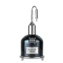 Frasco de perfume preto da marca Lattafa Perfumes, com rótulo branco indicando o nome "Sur Mesure Noir". O frasco possui um design elegante e moderno, com um bico pulverizador de metal.