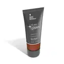 O produto apresentado é uma base líquida da marca Tô no Glow, com embalagem em tubo plástico de cor cinza escura. O rótulo exibe o nome da marca e o texto "Radiância natural, leveza e conforto" em letras brancas.